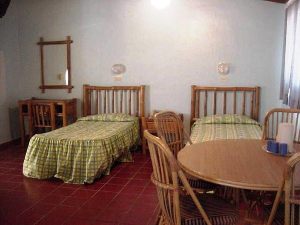 Hotel Caribe Barahona Eksteriør billede