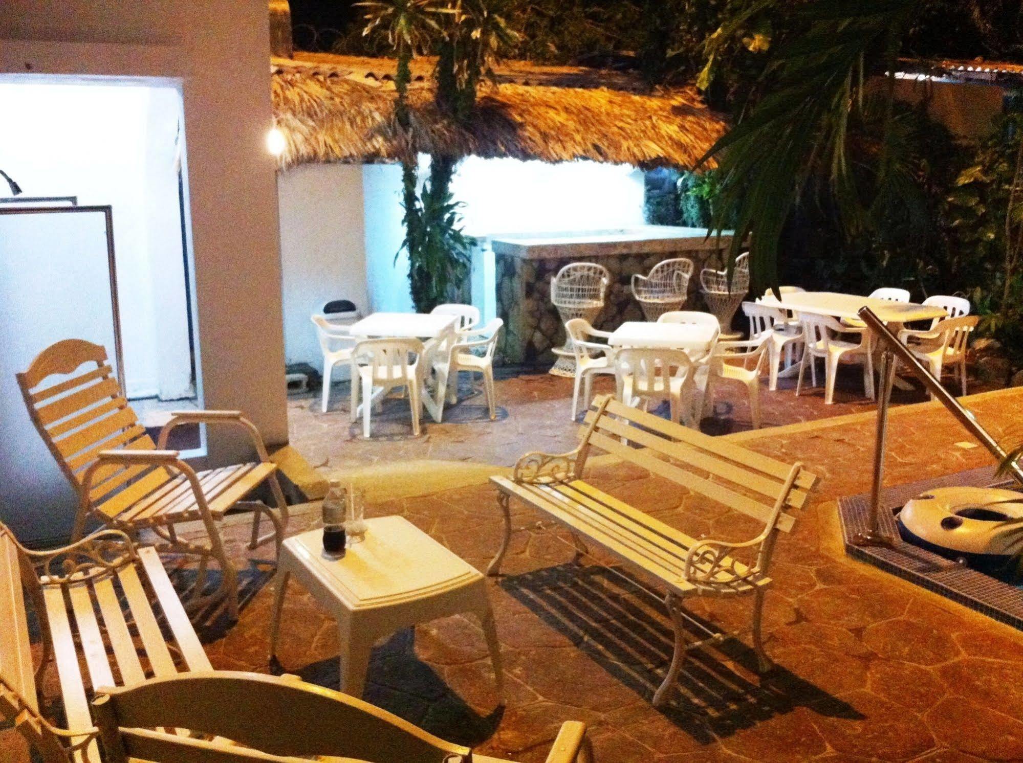 Hotel Caribe Barahona Eksteriør billede